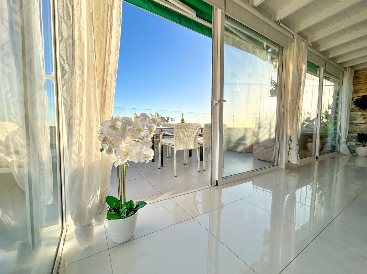 Penthouse Of Views Los Cristianos 洛斯克里斯蒂亚诺斯 外观 照片