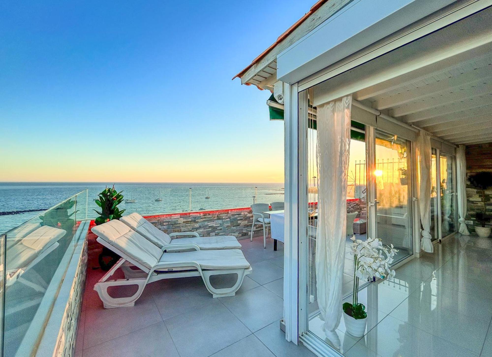Penthouse Of Views Los Cristianos 洛斯克里斯蒂亚诺斯 外观 照片
